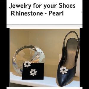 Shoe Jewelry Clips Crystal Flower w/Blk Center DH2